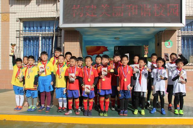 齐达内新教练团队已组成23人，巴特兹担任门将指导